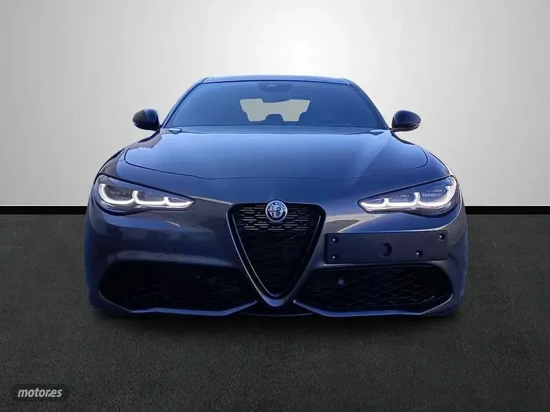 Nuevo Alfa Romeo Giulia Veloce 209 CV (153 kW) 2026 Gris Berlina