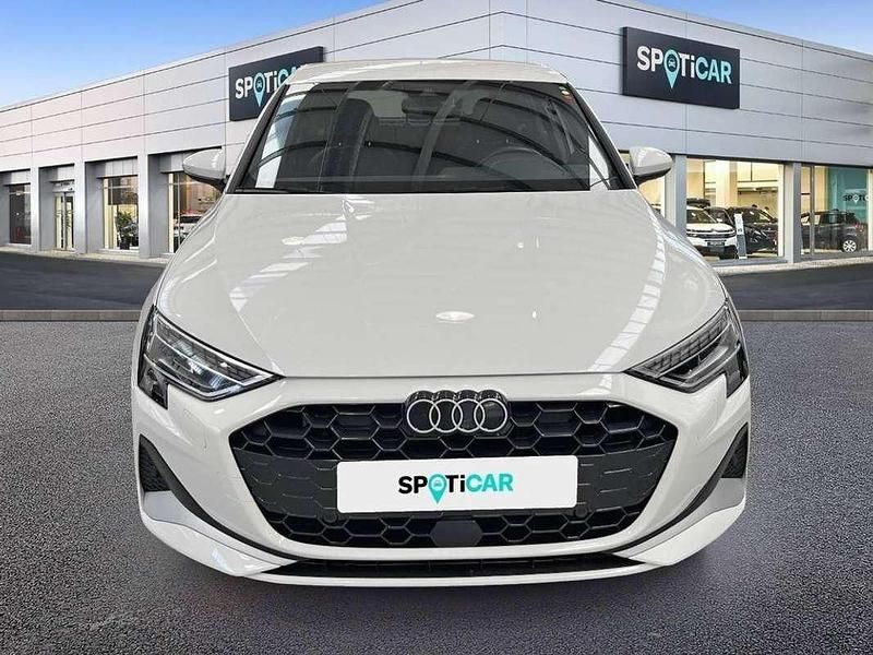 Usado Audi A3 Sportback Advanced Plus 116 CV (85 kW) 2024 Blanco Utilitario