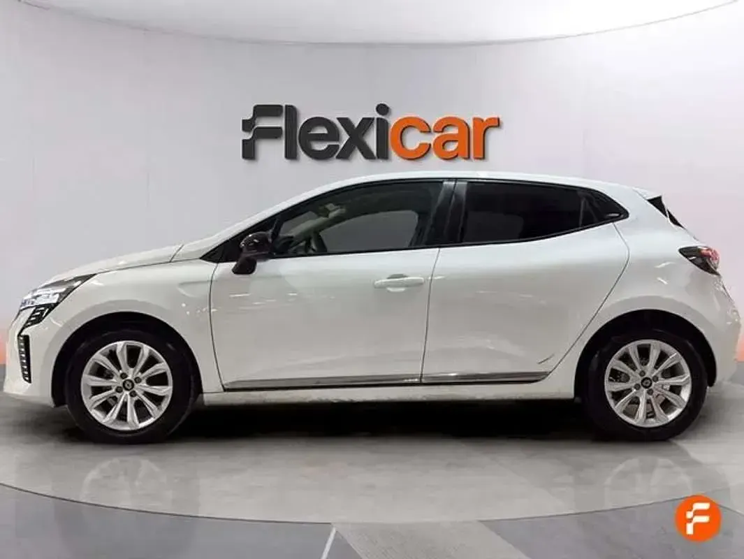 Usado Renault Clio Evolution 91 CV (66 kW) 2025 Blanco Utilitario
