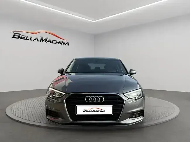 Używany Audi A3 150 KM (110 kW) 2020 Szary Sedan/Limuzyna