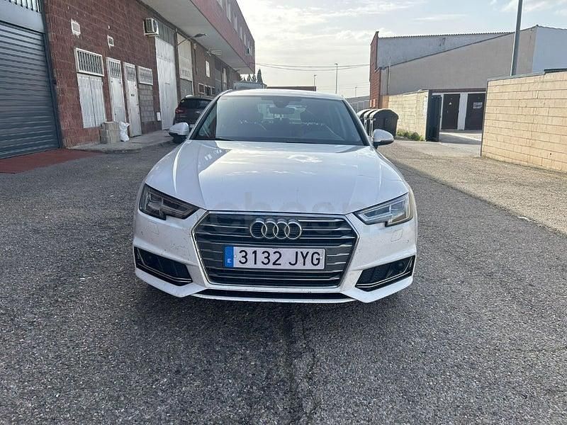 Usado Audi A4 Design 150 CV (110 kW) 2017 Blanco Berlina