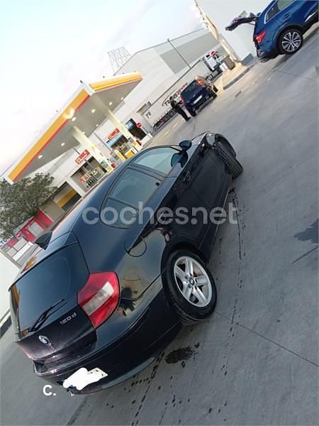 Usado BMW 120 163 CV (119 kW) 2005 Negro Utilitario