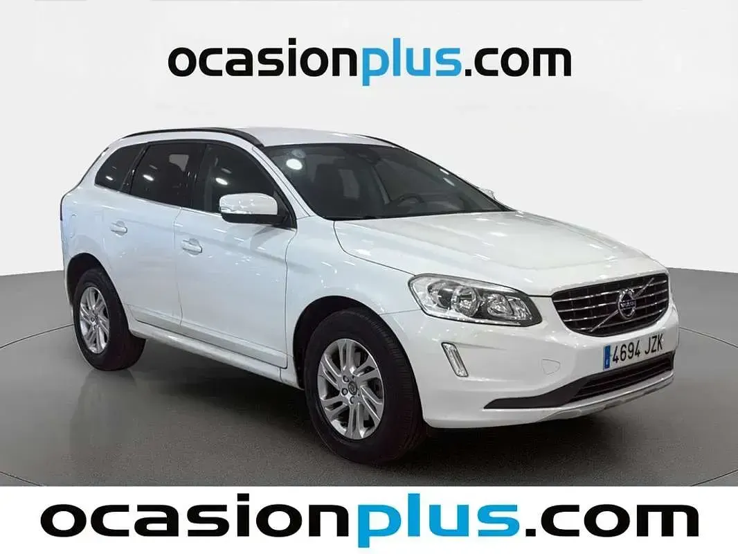 Usado Volvo XC60 Momentum 150 CV (110 kW) 2017 Blanco SUV