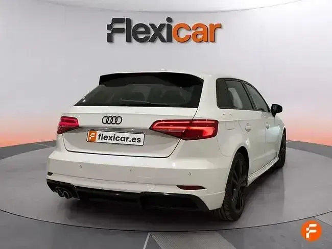 Usado Audi A3 150 CV (110 kW) 2018 Blanco Berlina