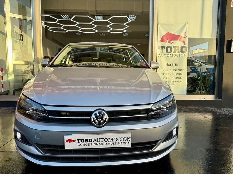Usado VW Polo United 95 CV (69 kW) 2020 Gris / plata Utilitario