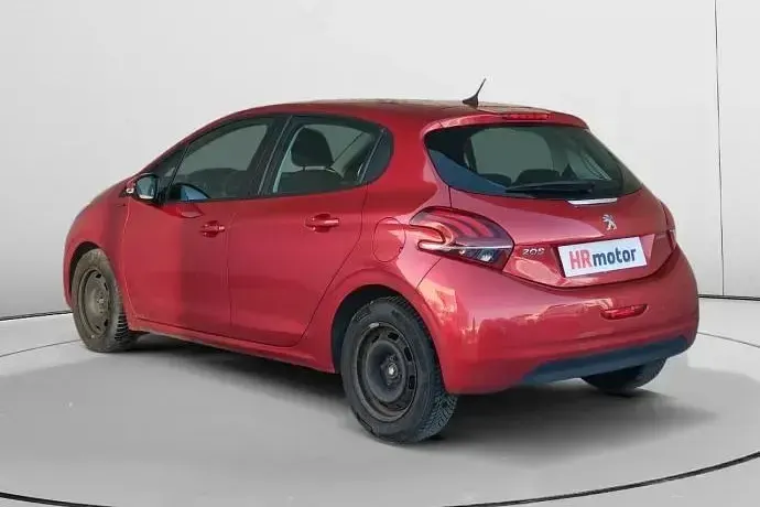 Usado Peugeot 208 Signature Sky 83 CV (61 kW) 2018 Rojo Utilitario