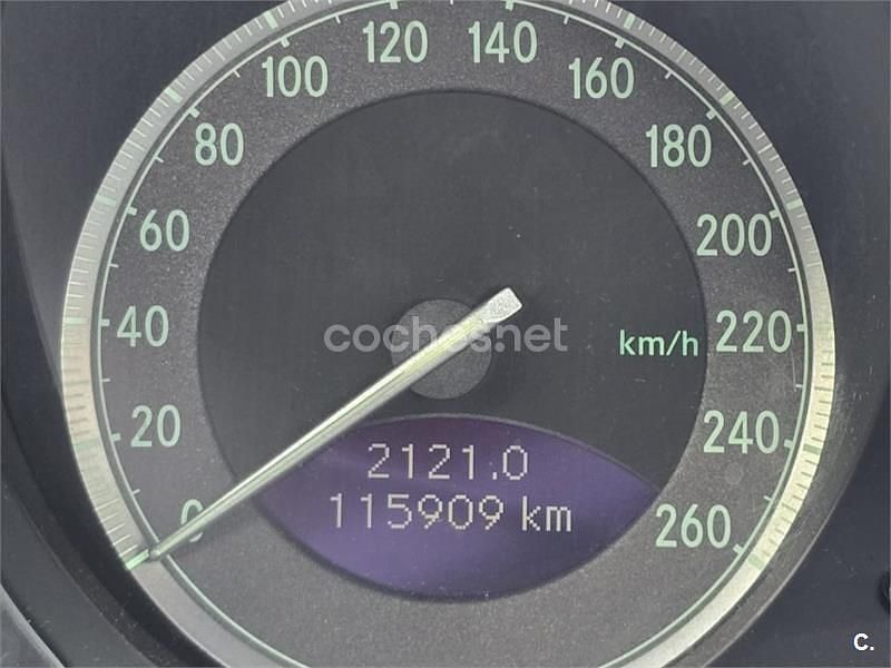 Usado Mercedes SL500 306 CV (225 kW) 2002 Gris / plata Descapotable