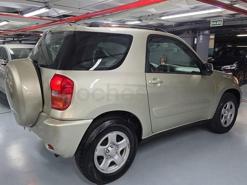 Usado Toyota RAV4 Luna 125 CV (91 kW) 2002 Beige SUV
