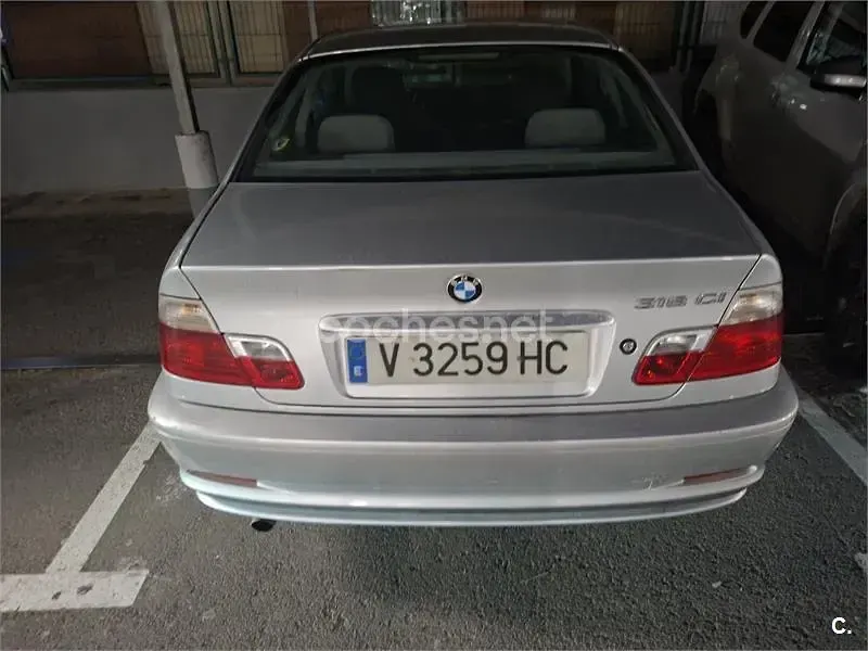Usado BMW 318 118 CV (86 kW) 2000 Gris / plata Coupe