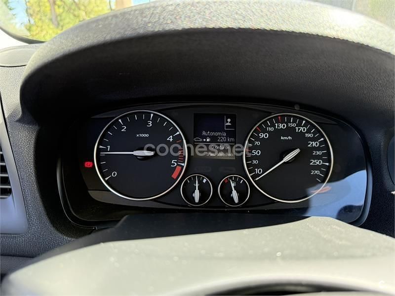 Usado Renault Laguna III Expression 130 CV (95 kW) 2010 Beige Berlina