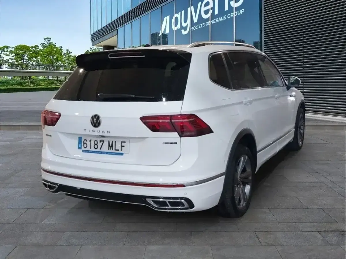 Usado VW Tiguan R-line 190 CV (139 kW) 2023 Blanco SUV