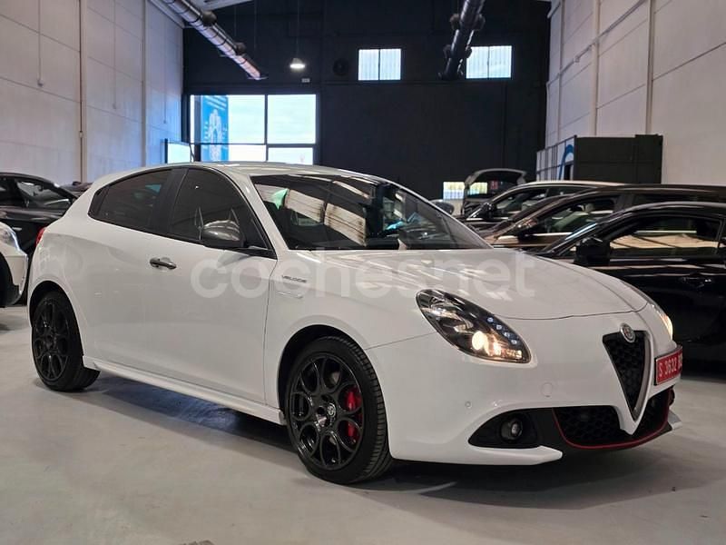 Blanco Usado 2018 Alfa Romeo Giulietta Veloce Berlina | 18.500 € - Imagen 1/4