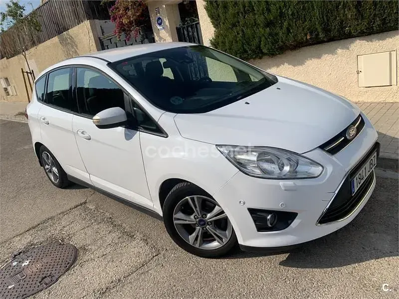 Usado Ford C-MAX Trend 125 CV (91 kW) 2015 Blanco Monovolumen