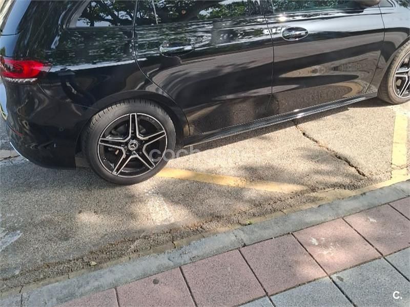 Usado Mercedes B200 150 CV (110 kW) 2022 Negro Monovolumen