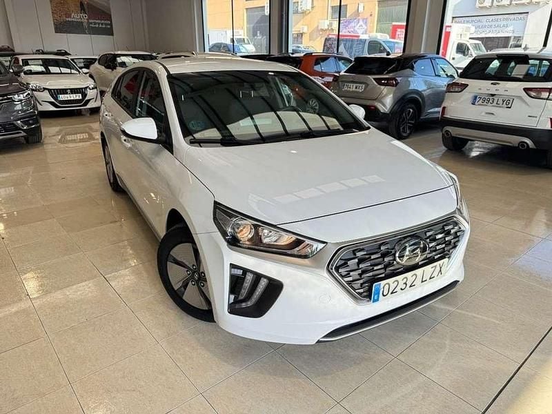 Usado Hyundai Ioniq 141 CV (103 kW) 2022 Blanco Utilitario