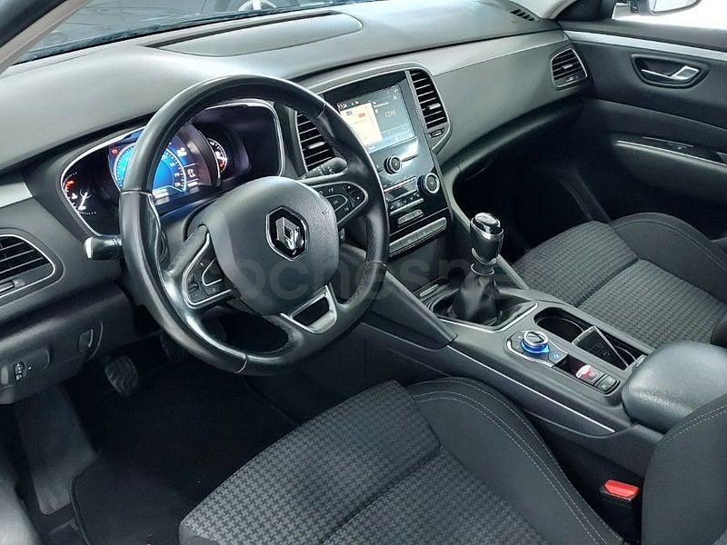 Usado Renault Talisman Intens 130 CV (95 kW) 2017 Negro Familiar