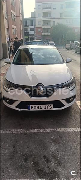 Blanco Usado 2017 Renault Mégane IV Life Berlina | 9000 € (Buen precio) - Imagen 1/4