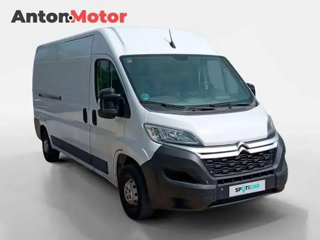 Usado Citroën Jumper 140 CV (102 kW) 2022 Blanco Monovolumen