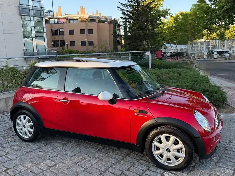 Usado Mini Cooper 115 CV (84 kW) 2003 Rojo Utilitario