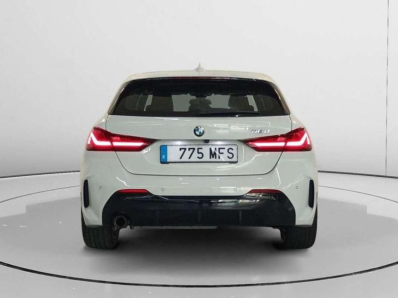 Usado BMW 116 M Sport 116 CV (85 kW) 2023 Blanco Utilitario