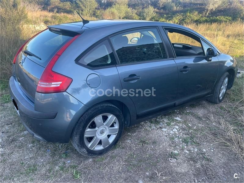 Gris / plata Usado 2008 Citroën C4 Exclusive Berlina | 4100 € (Buen precio) - Imagen 1/4