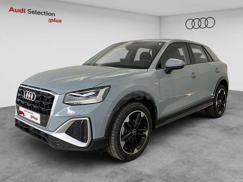 Usado Audi Q2 S-Line 116 CV (85 kW) 2025 Gris / plata SUV