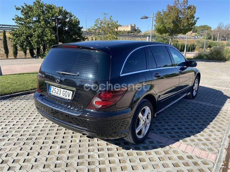 Usado Mercedes R320 224 CV (164 kW) 2008 Negro Monovolumen