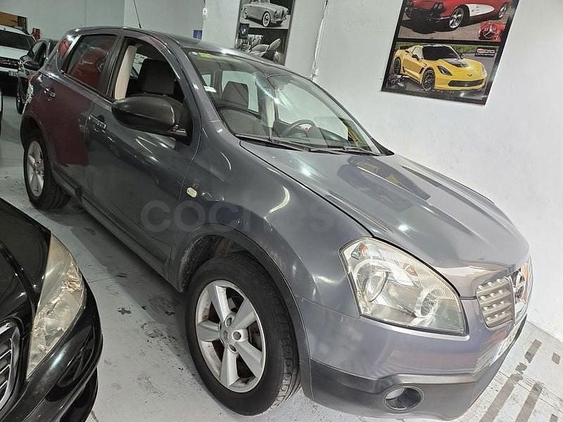 Usado Nissan Qashqai Acenta 115 CV (84 kW) 2010 Gris / plata SUV
