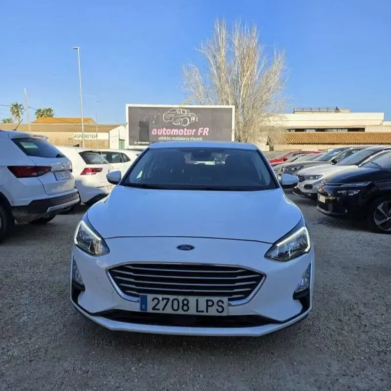 Usado Ford Focus Active 125 CV (91 kW) 2021 Blanco Utilitario