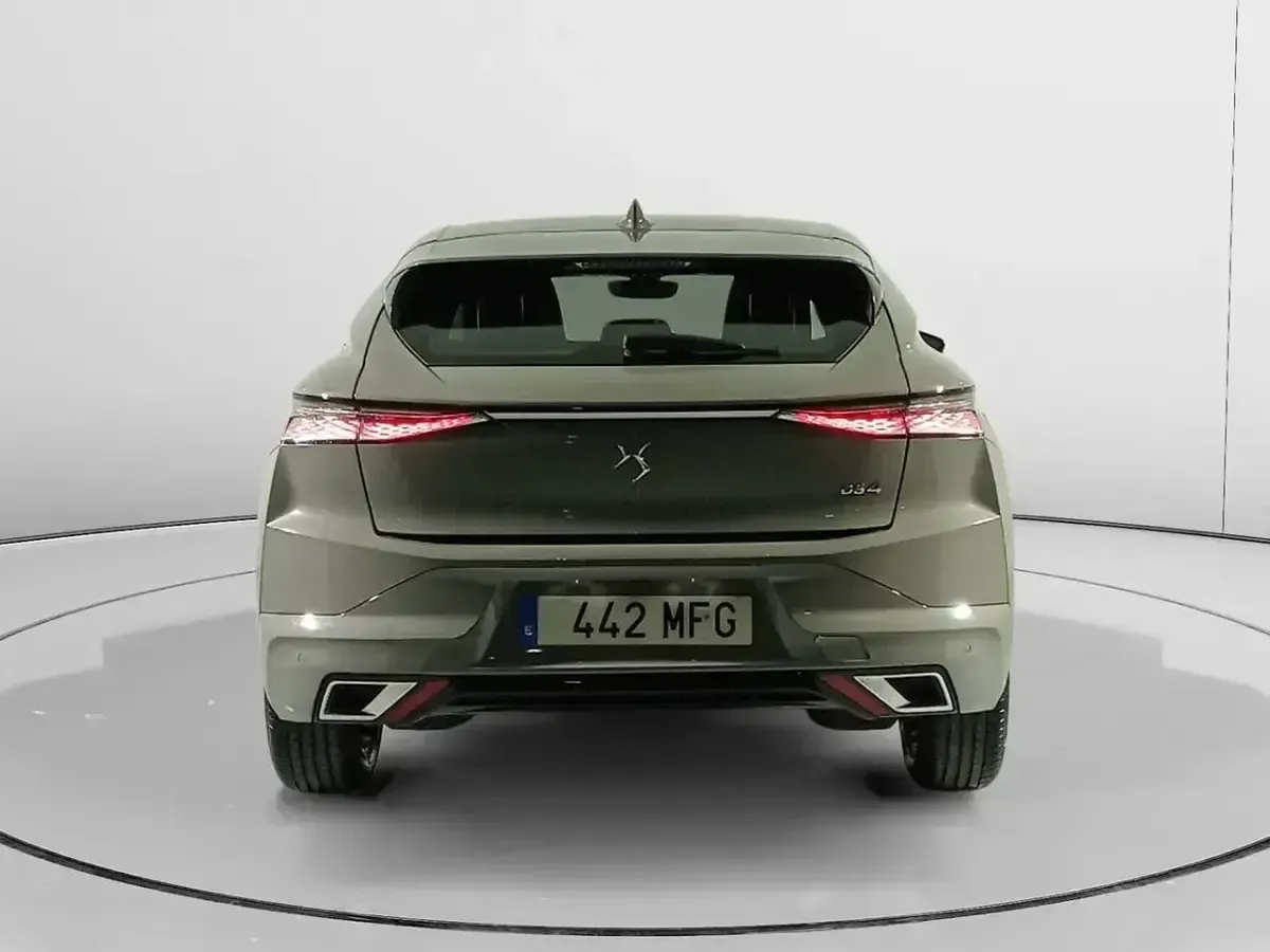 Usado DS Automobiles DS4 Trocadero 130 CV (95 kW) 2023 Gris SUV