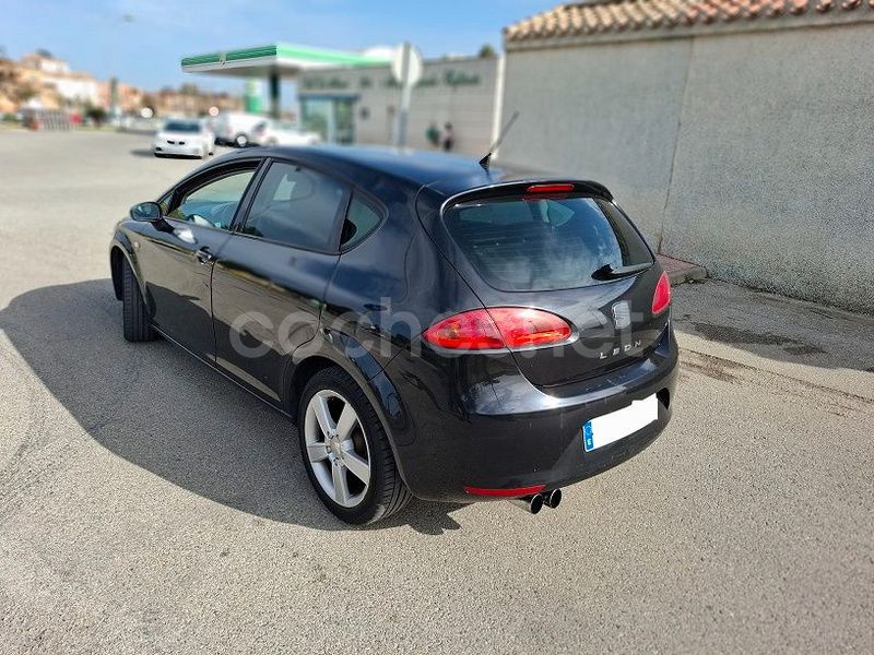 Negro Usado 2007 Seat Leon Sport Berlina | 5499 € (Precio justo) - Imagen 1/4