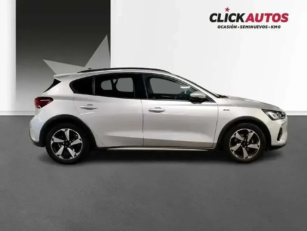 Usado Ford Focus Active 126 CV (92 kW) 2024 Gris Berlina
