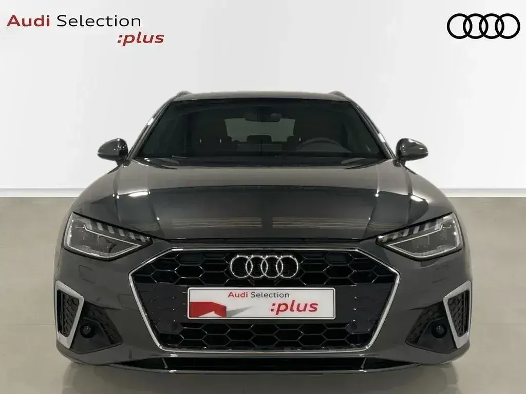 Usado Audi A4 S-Line 163 CV (119 kW) 2024 Gris Familiar