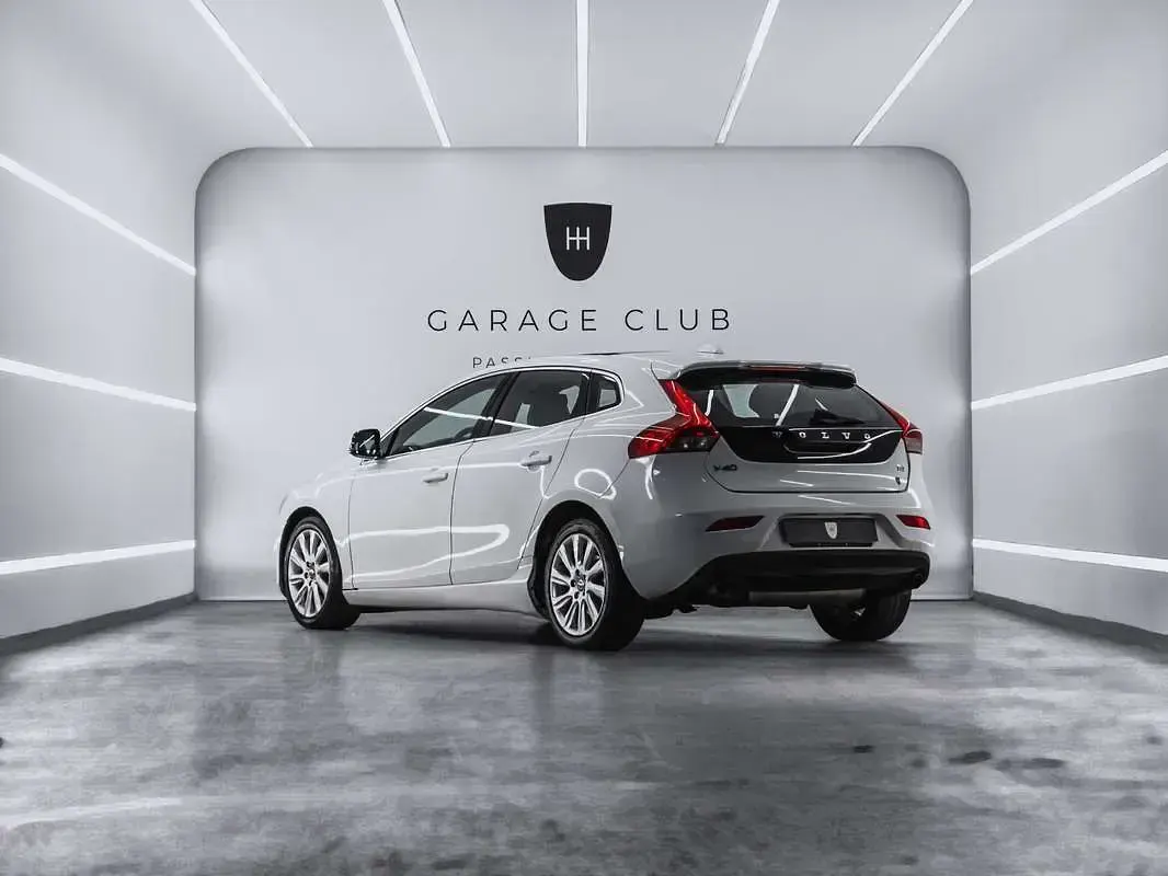 Usado Volvo V40 Summum 179 CV (131 kW) 2013 Blanco Utilitario