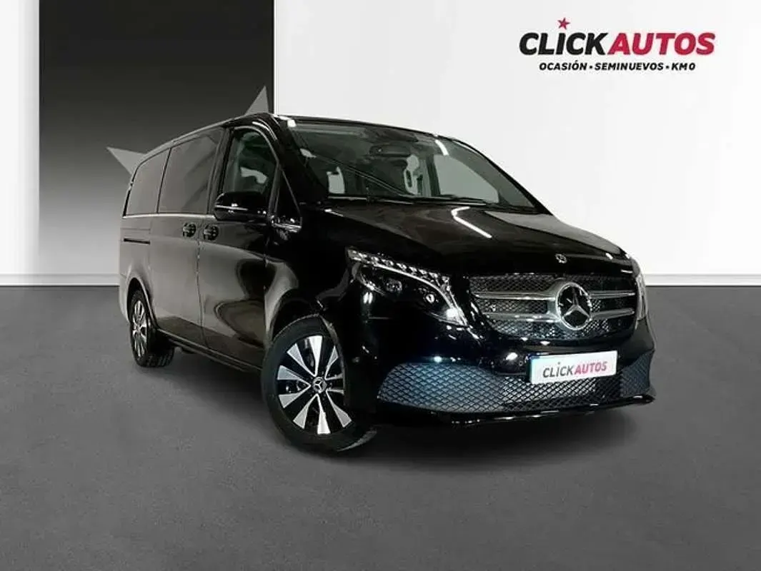 Usado Mercedes 220 Avantgarde 163 CV (119 kW) 2023 Negro Monovolumen