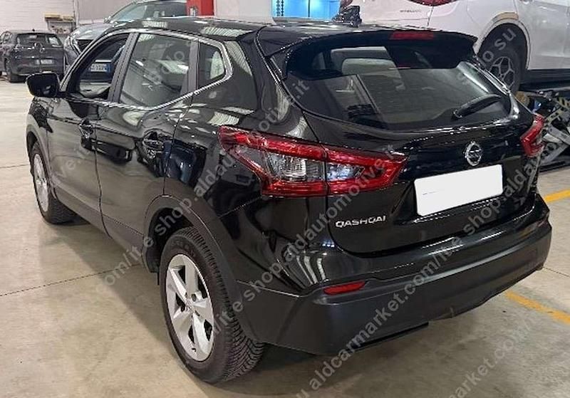 Usado Nissan Qashqai Acenta 116 CV (85 kW) 2019 Negro SUV