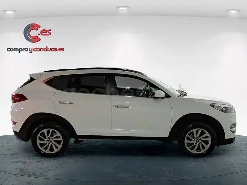 Usado Hyundai Tucson Style 141 CV (103 kW) 2018 Blanco SUV