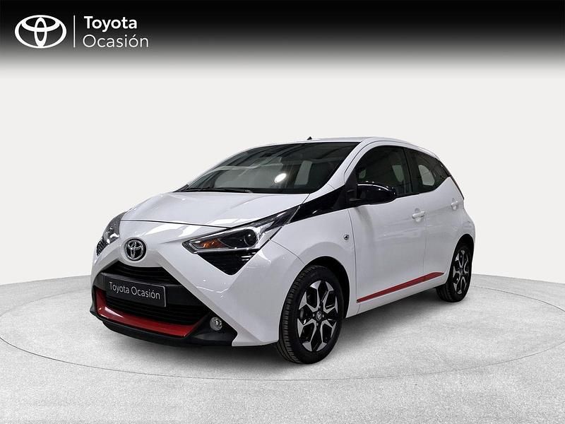 Usado Toyota Aygo X-play 72 CV (52 kW) 2021 Blanco Utilitario
