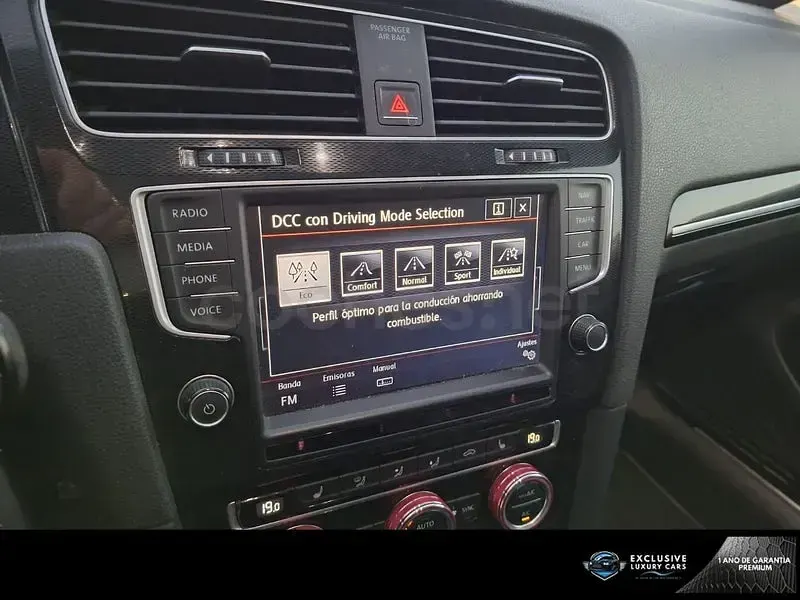 Usado VW Golf VII GTI 230 HP (169 kW) 2016 Branco Sedan