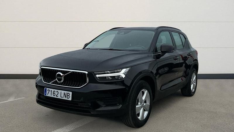 Usado Volvo XC40 Momentum 129 CV (94 kW) 2021 Negro SUV