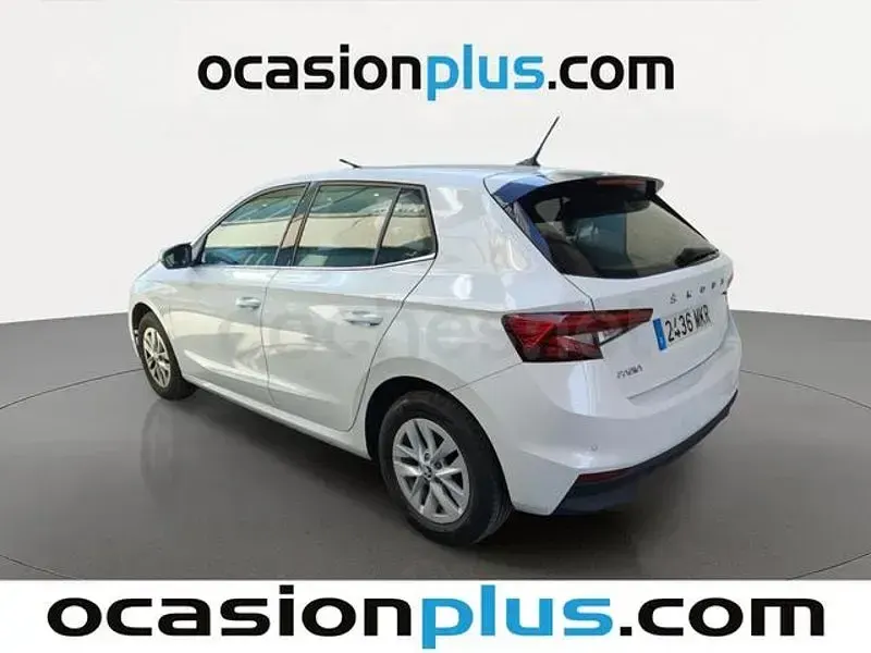Usado Skoda Fabia Ambition 80 CV (58 kW) 2023 Blanco Utilitario