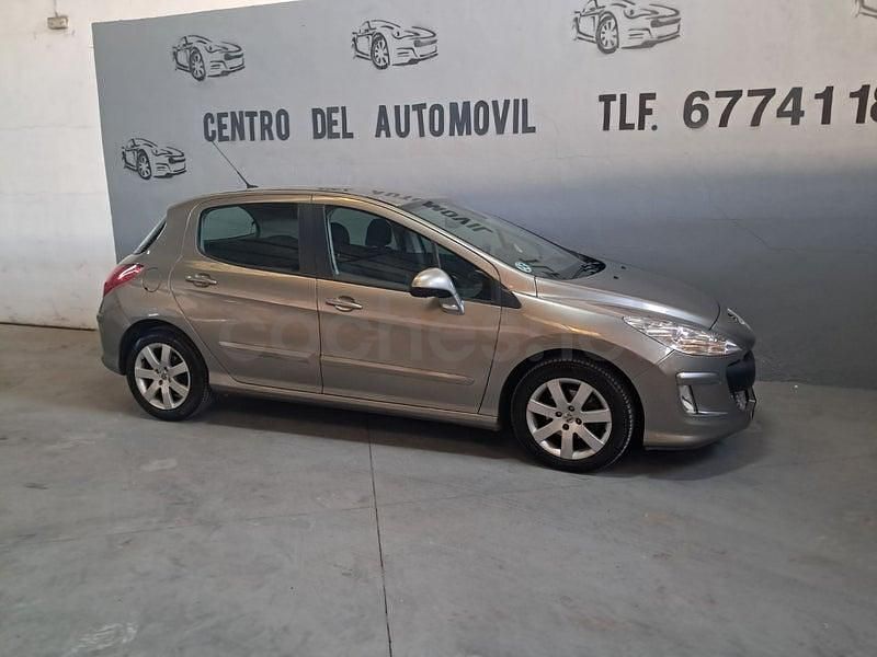 Usado Peugeot 308 Sport 90 CV (66 kW) 2009 Beige Berlina