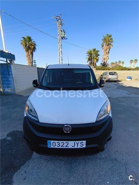 Blanco Usado 2012 Fiat Doblò Monovolumen | 5000 € (Precio justo) - Imagen 1/4