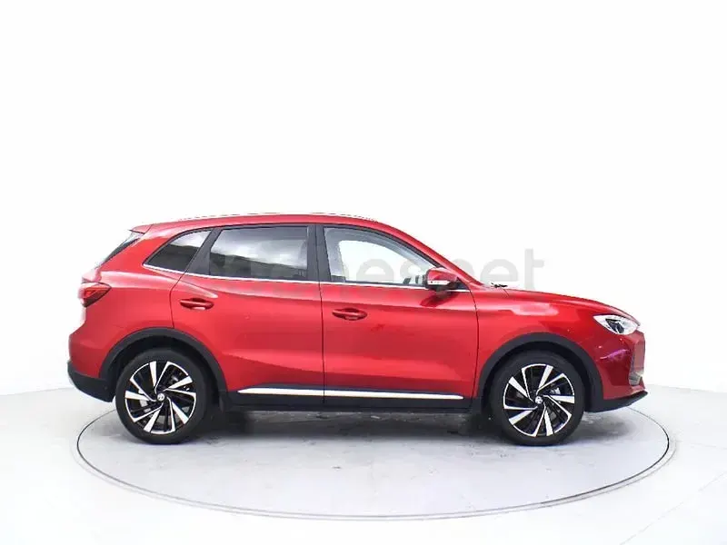 Usado MG ZS Luxury 197 CV (144 kW) 2025 Rojo SUV