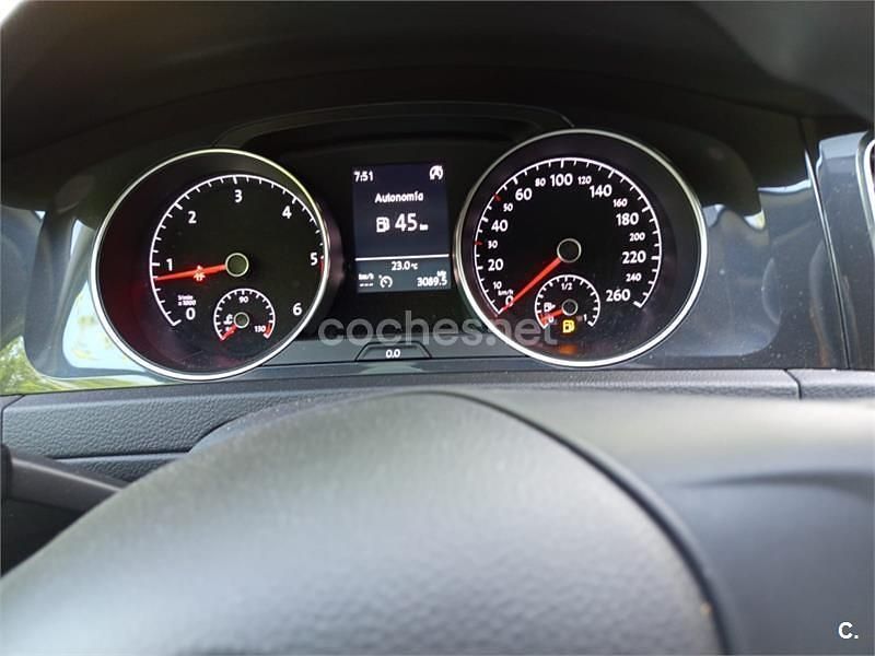 Blanco Usado 2020 VW Golf Business Berlina | 13.500 € (Super precio) - Imagen 1/4