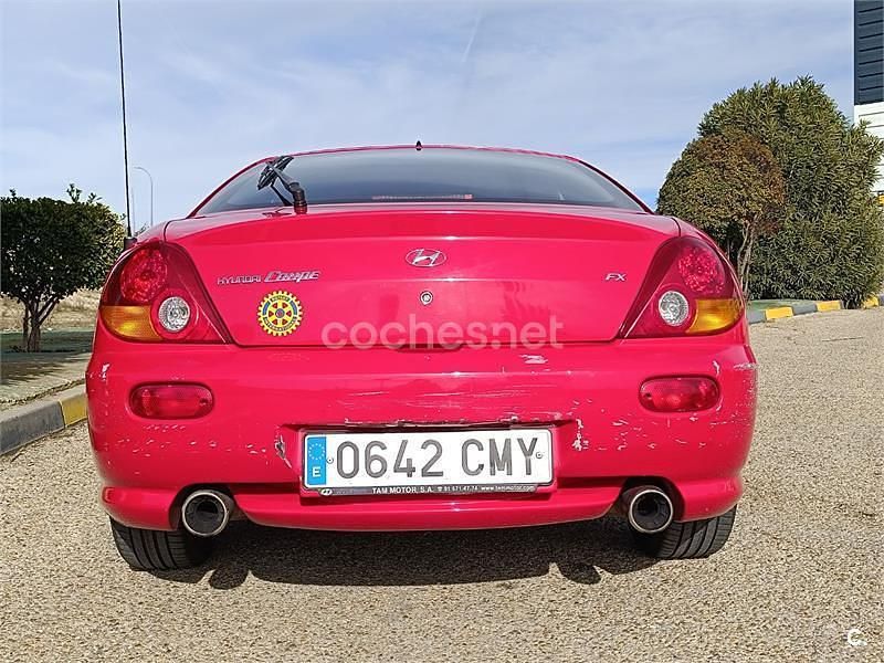 Usado Hyundai Coupé 138 CV (101 kW) 2003 Rojo Coupe