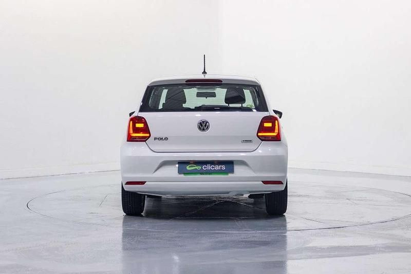 Używany VW Polo Advance 75 KM (55 kW) 2015 Biały Hatchback