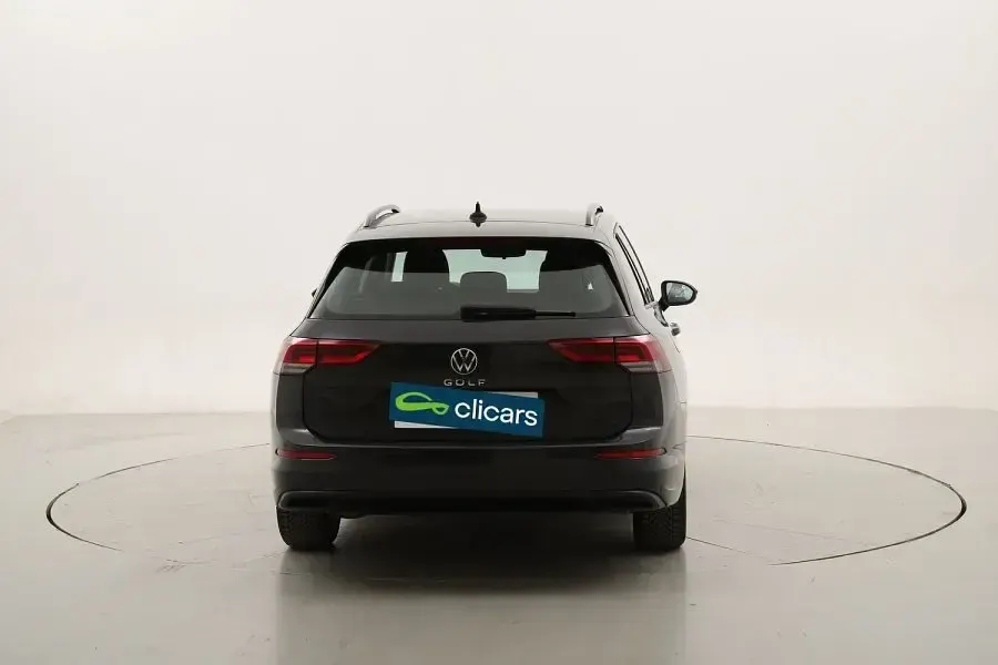Usado VW Golf VIII Life 115 CV (84 kW) 2023 Familiar