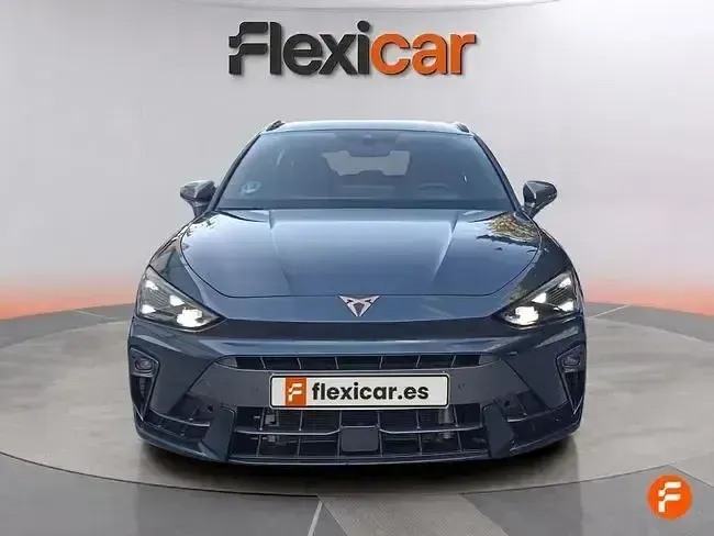 Usado Cupra Leon 150 CV (110 kW) 2025 Gris