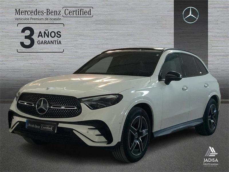Blanco Usado 2025 Mercedes GLC220 AMG line SUV | 63.990 € (Un poco caro) - Imagen 1/4